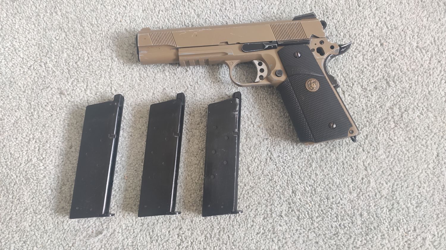 WE Meu 1911 in Tan with 3 mags - Gas Pistols - Airsoft Forums UK